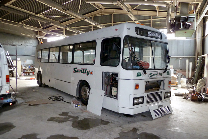 Leyland Tiger 517 (ex 1330) - converted for towing at Letterkenny - Apr 2011 - [ Paul Savage ]