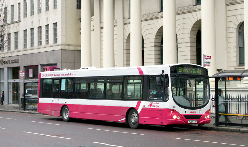 Volvo B9 2333 with illuminated advert - DSqW - Dec 2011  - [ Martin Young ]