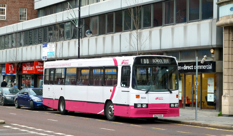 Volvo B10M 1533 - High Street - Nov 2011  - [ Paul Savage ]