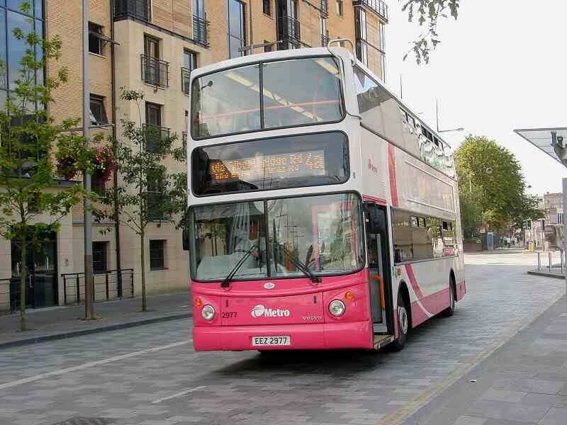 Volvo 2977 - Belfast - Sep 2005 (Martin Young)